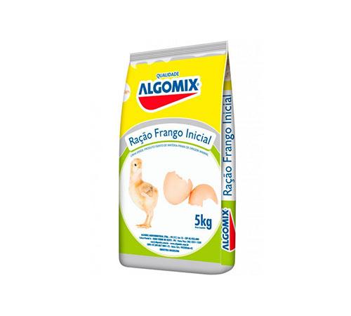 Ração para aves de corte em fase inicial